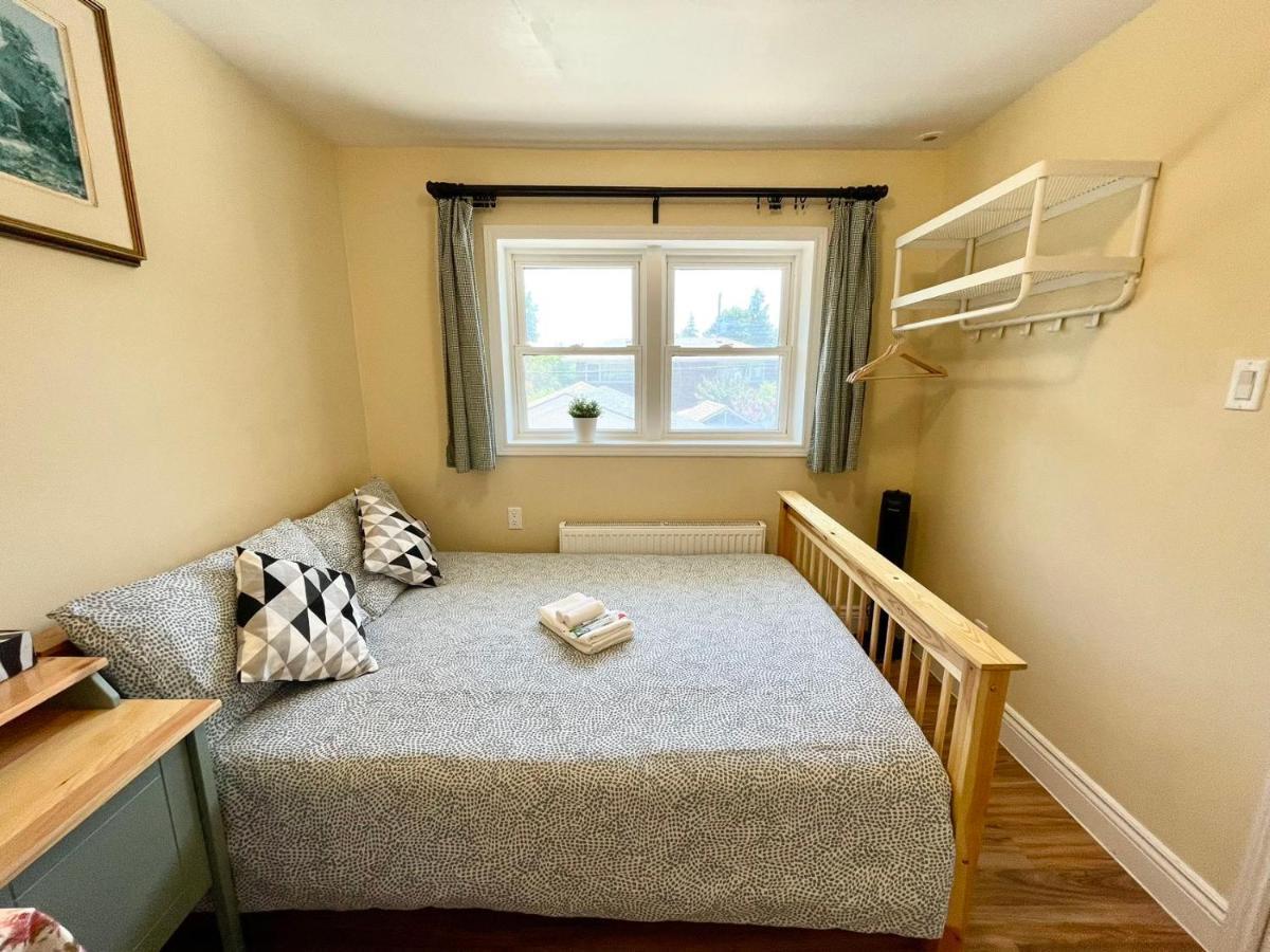 Perfect Home-Private Washrooms,Free Parking,High Speed Net トロント エクステリア 写真