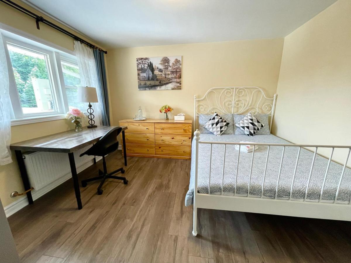Perfect Home-Private Washrooms,Free Parking,High Speed Net トロント エクステリア 写真